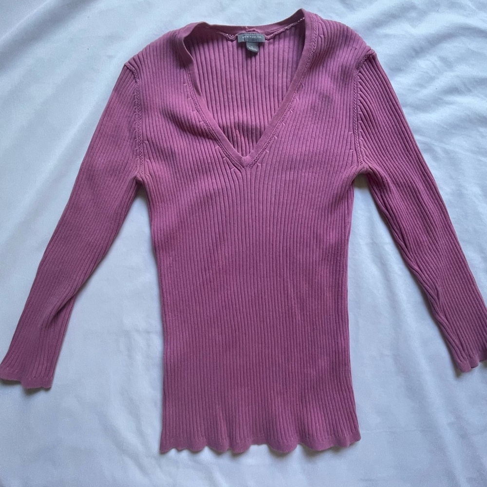 Ann Taylor Pink V-Neck Ribbed Sweater Top